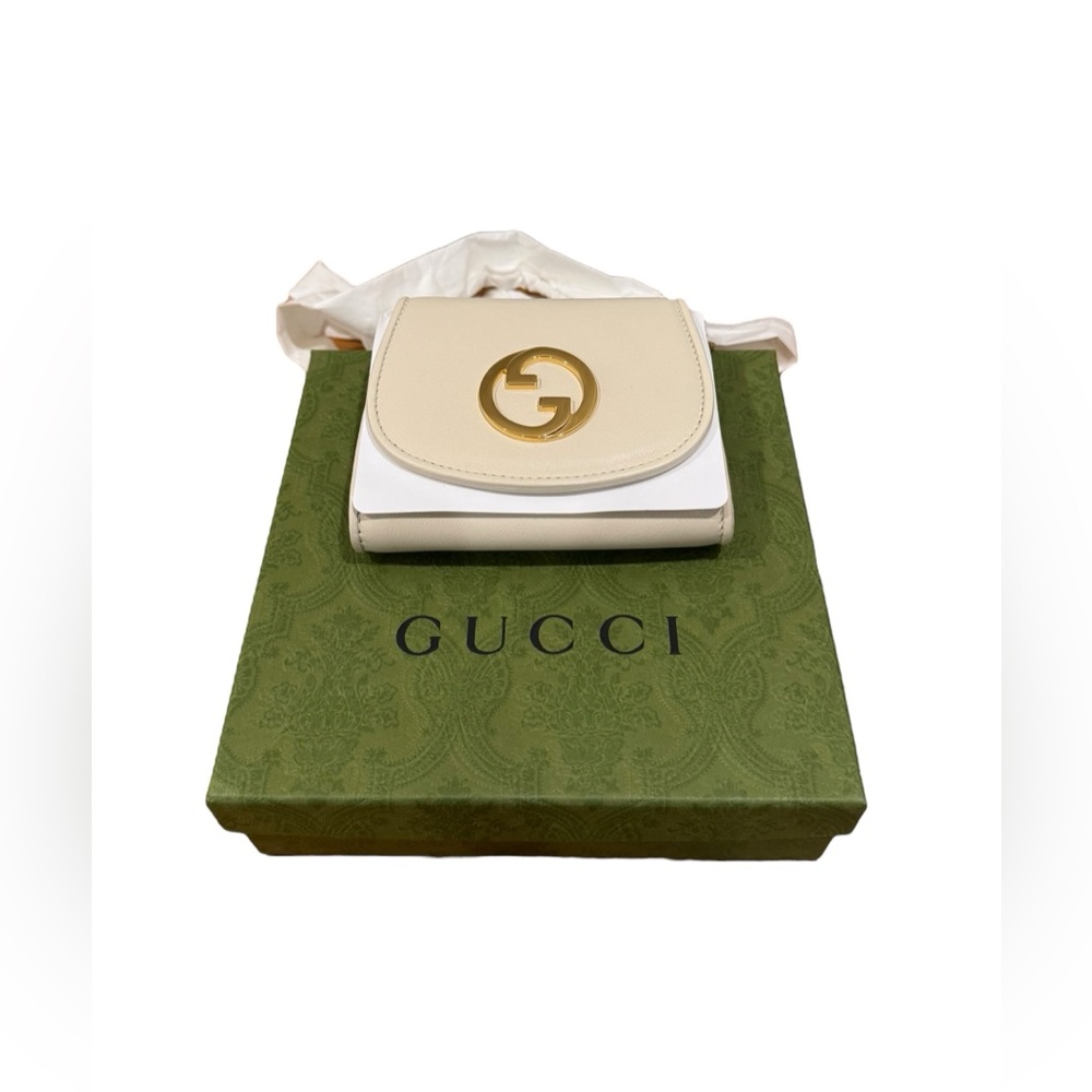 Gucci Womans Blondie Roxy Calf Mystic White Chain Wallet